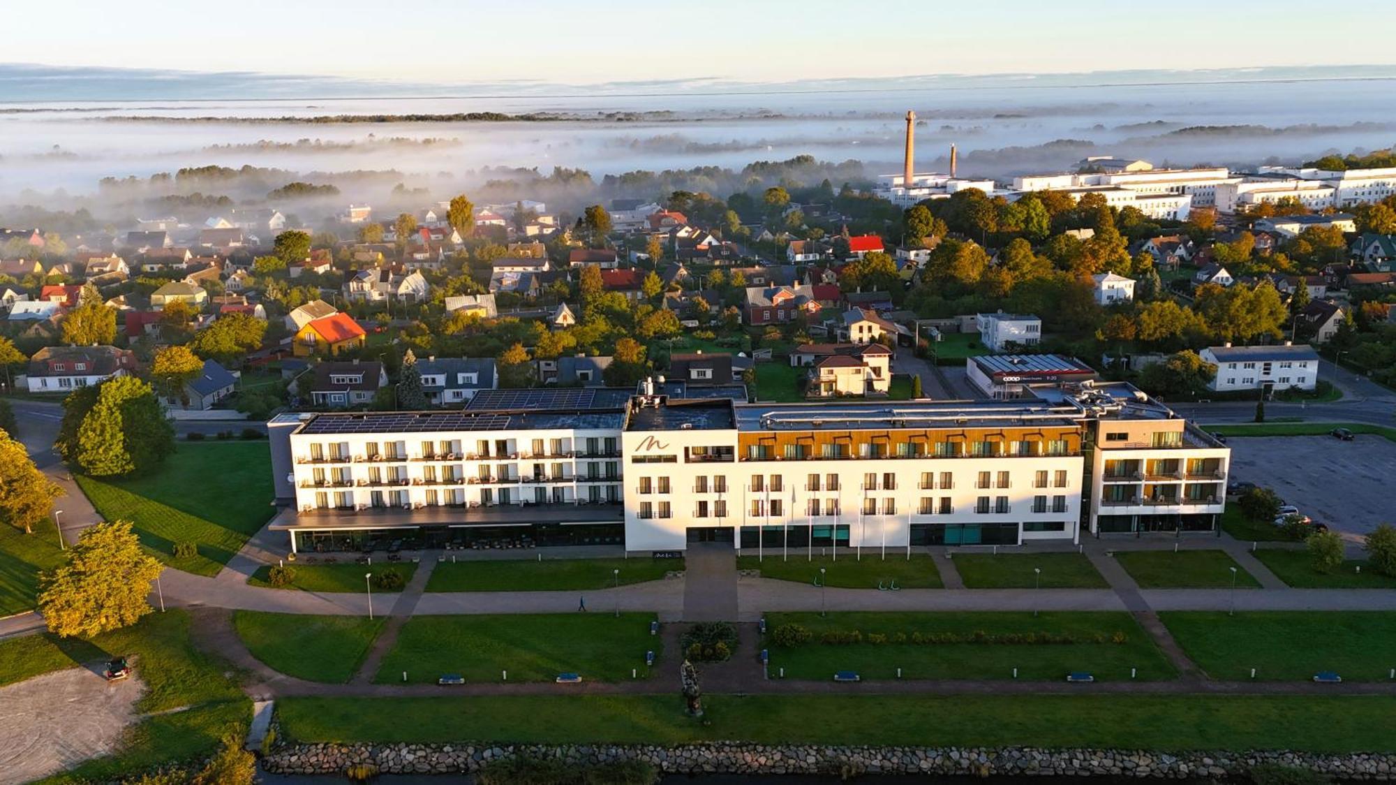 Oe Seaside Suites & Spa Kuressaare Exterior foto